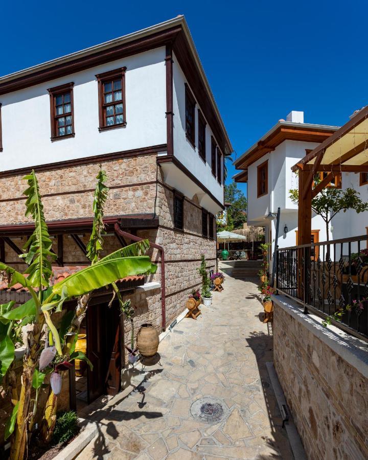Woo Town Suites Antalia Esterno foto