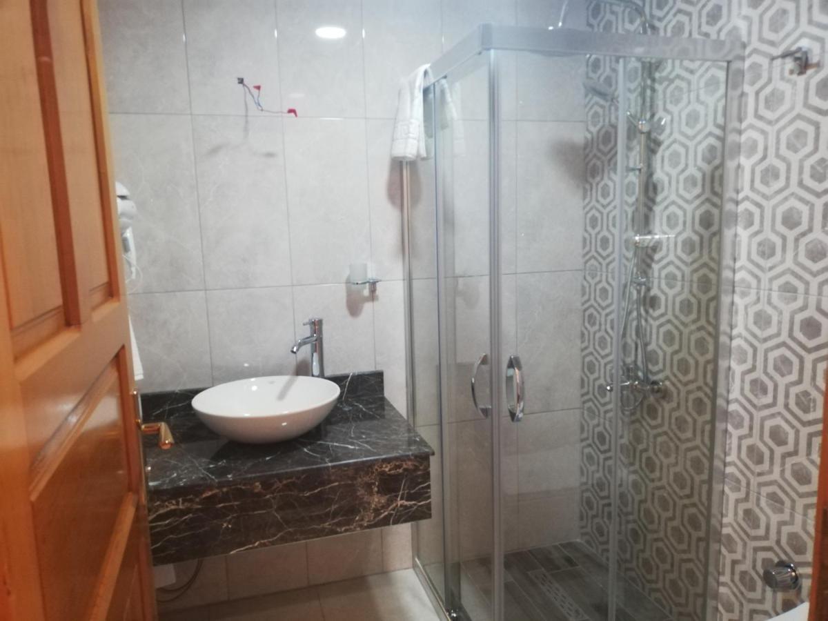 Woo Town Suites Antalia Esterno foto