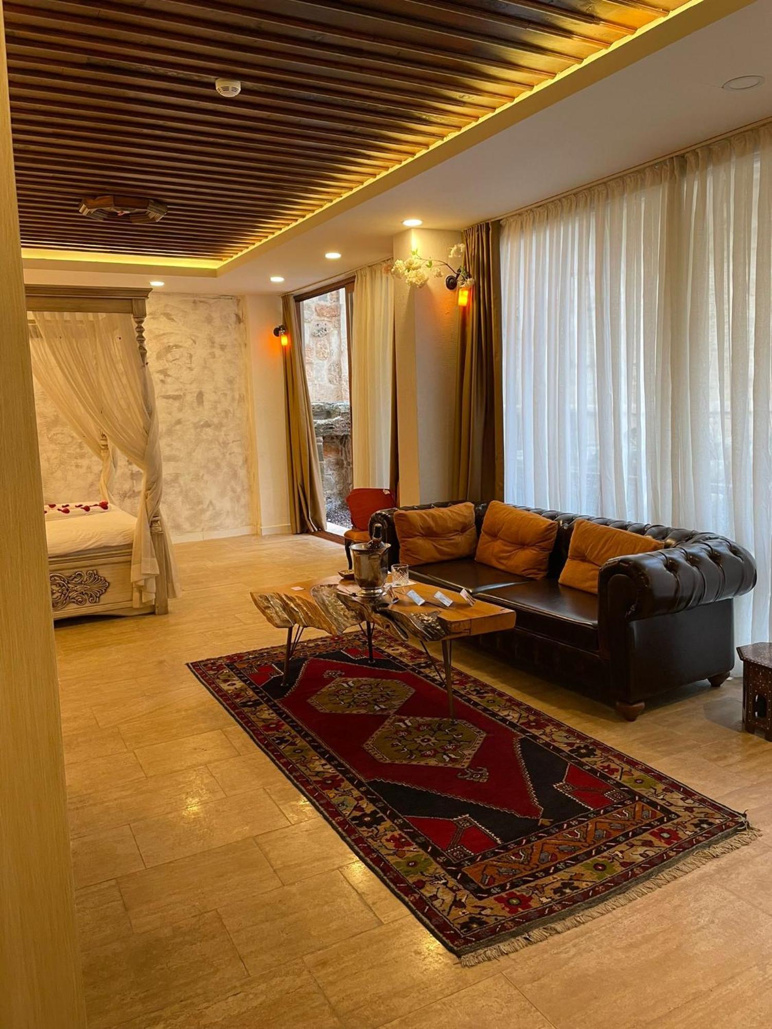 Woo Town Suites Antalia Esterno foto